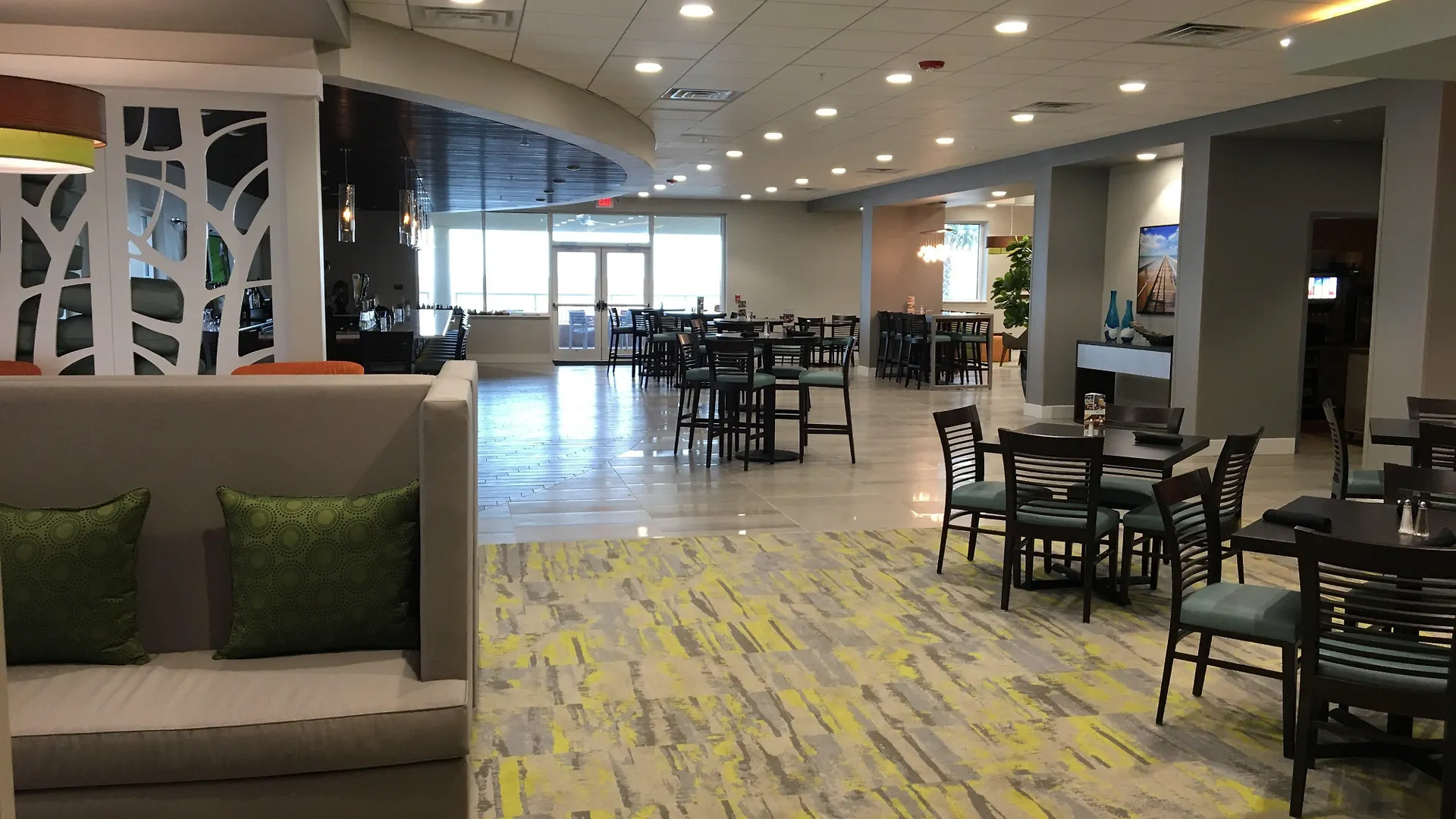 Holiday Inn Hotel & Suites Daytona Beach On The Ocean By Ihg 3*,